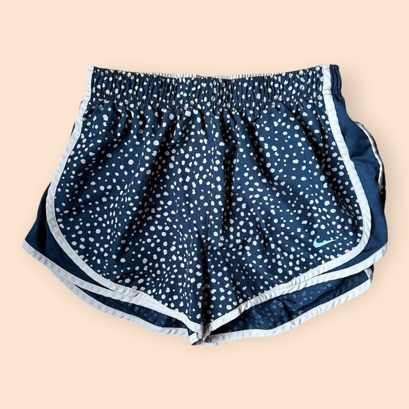 Nike Pants - Nike dri fit shorts